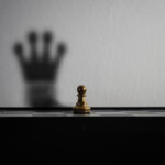 O Custo Oculto da Liderança: Como Gestores Despreparados Drenam o Lucro da sua Indústria