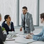 Como Desenvolver Gerentes de Verdade: Da Liderança Operacional à Gestão de Líderes